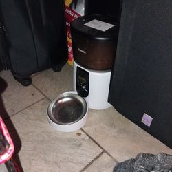 Dog Food Dispenser