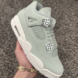 Retro 4 Seafoam Sail