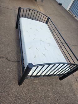 Black Metal Twin Bed Frame with Mattress