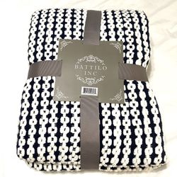 Brand New Size Full (Battilo-Inc.) Throw Blanket.