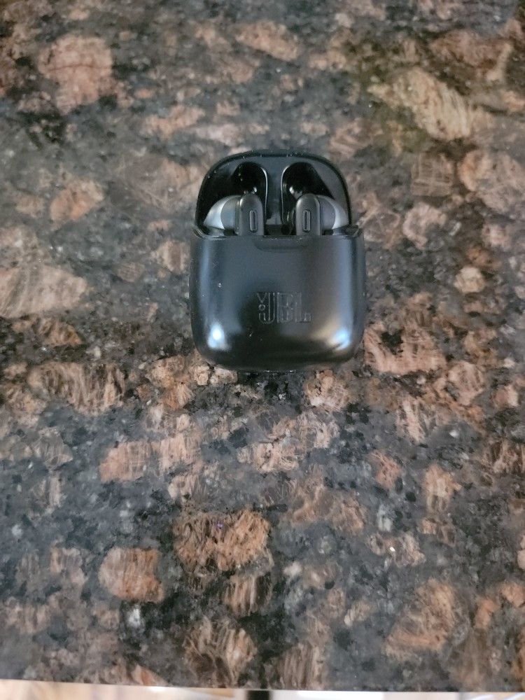 JBL Tune 225tws True Wireless Earbud Headphones - Black