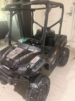 Kids battery car