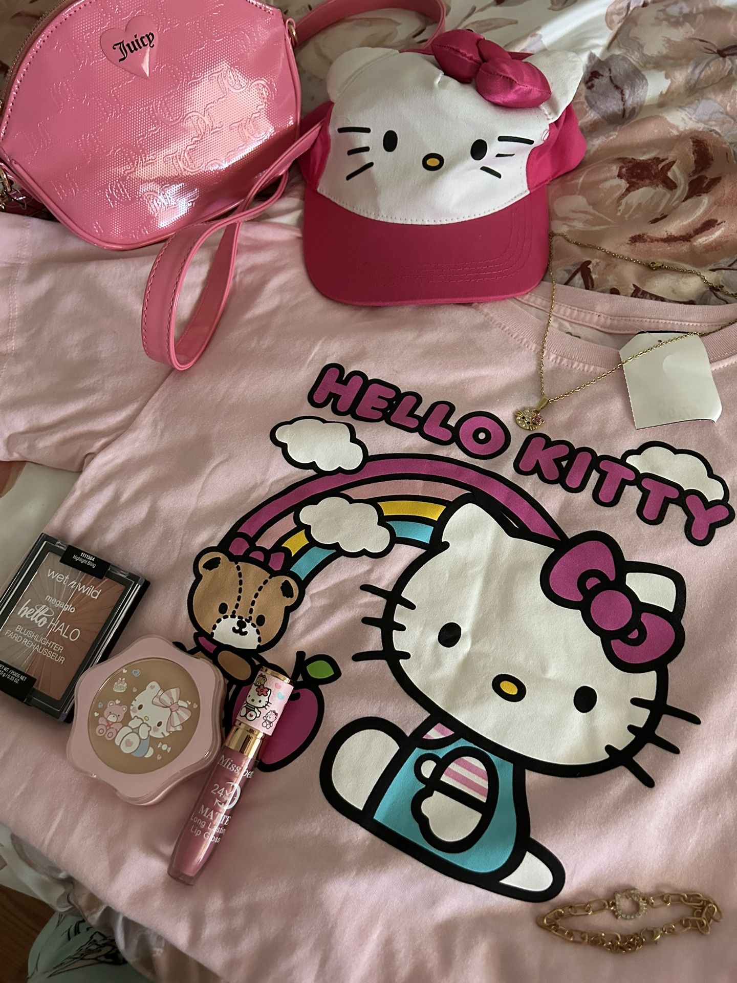 ๐Hello Kitty Bundles ๐ $25