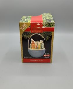 Vintage Hallmark Magic Keepsake Christmas Ornament Bringing Home the Tree 1991