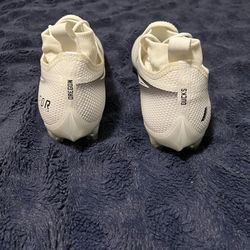 Oregon duck football cleats