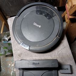 Shark  Robot Vacuum
