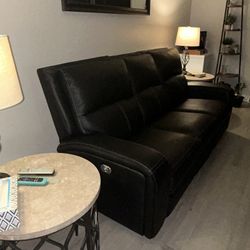 Black Leather Electric Reclining Couch 