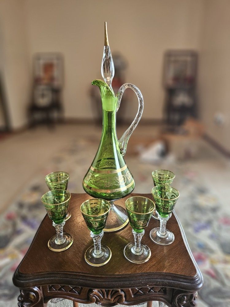 VINTAGE ITALIAN BLOWN GLASS DECANTER SET WITH CORDIAL GLASSES