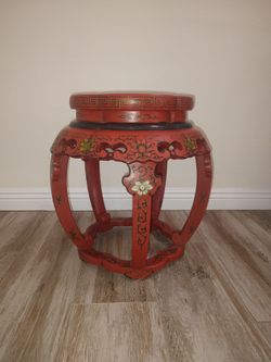 Vintage Hand-Painted Chinese Red Lacquer Stool – Floral & Bird Motif