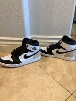 Nike Air Jordan 1 High OG “Stage Haze” / Bleached Coral. Men’s size 10 used