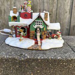 Disney Winter Wonderland (Santa’s Workshop)