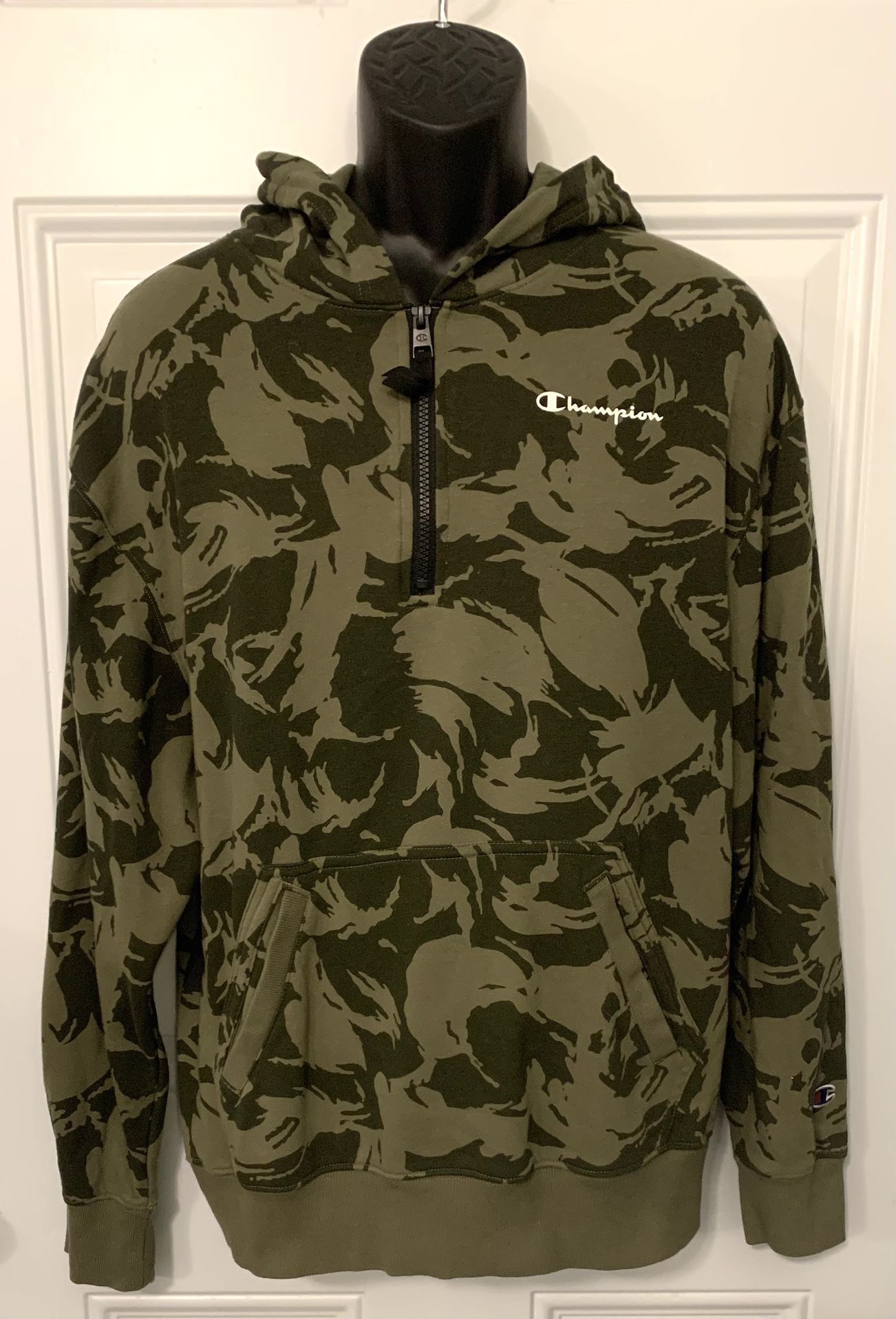 Champion Camo Hoodie Sweatshirt