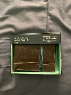Perry Ellis wallet brand new