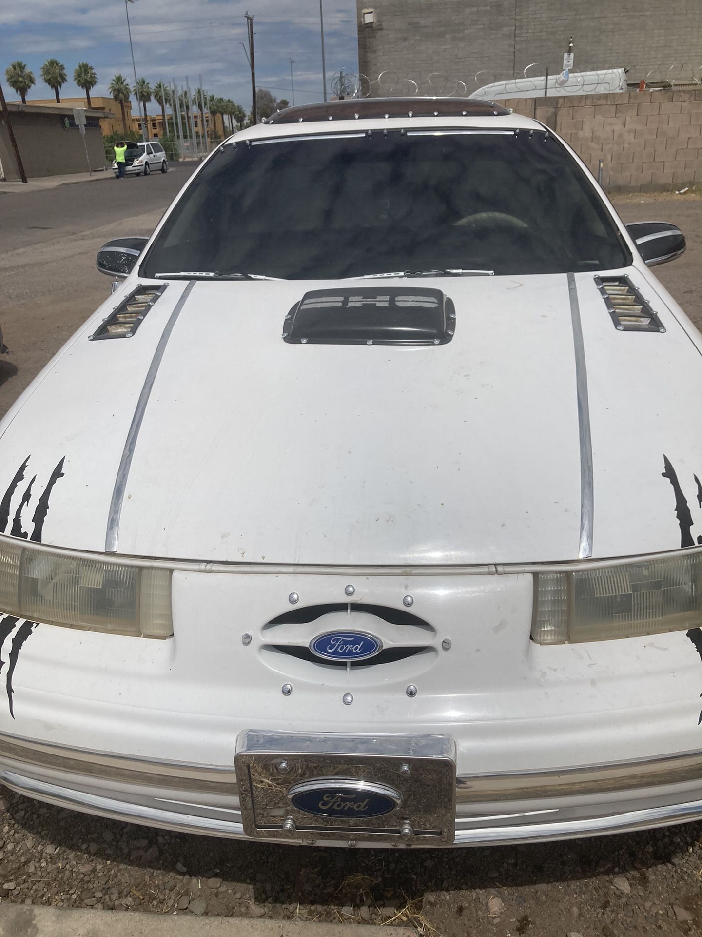1995 Ford Taurus