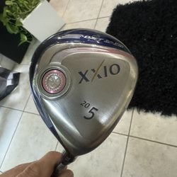 Ladies DUNLOP XXIO  5W Fairway Wood  Graphite shaft MP900 