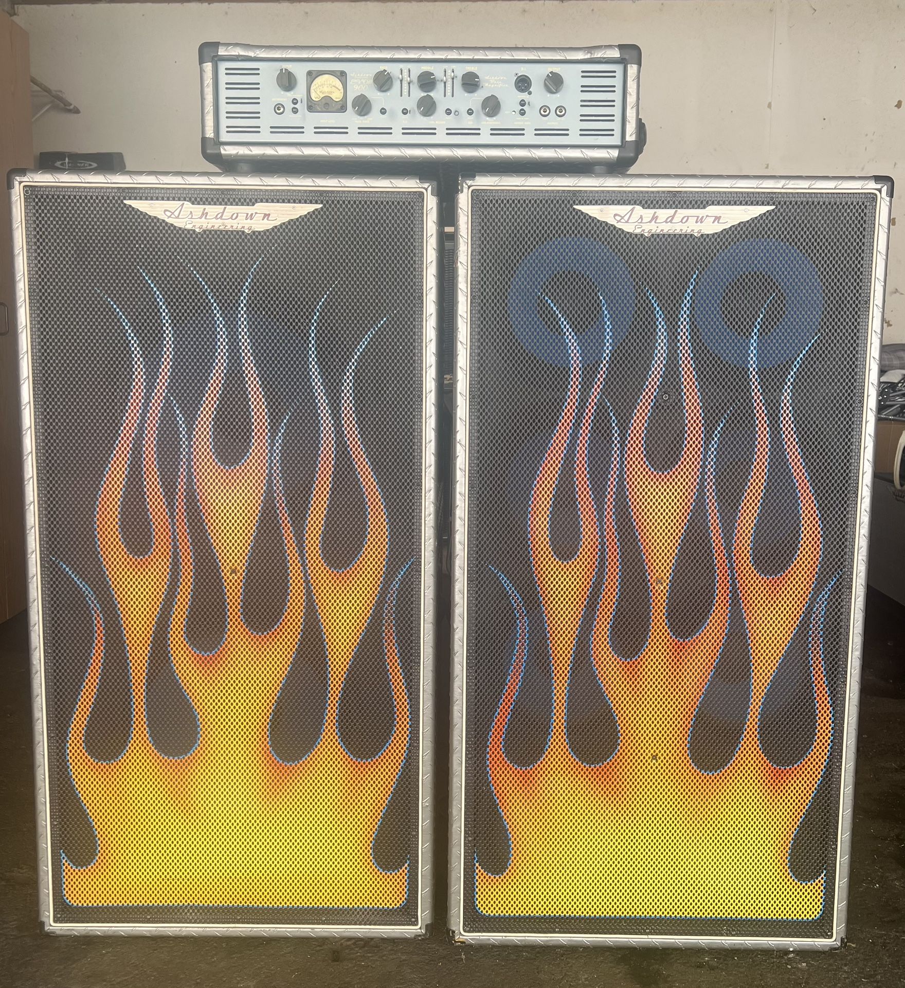 SCREAMING DEAL, ASHDOWN ENGINEERING CUSTOM BASS GUITAR BASS RIG, TOUR READY!