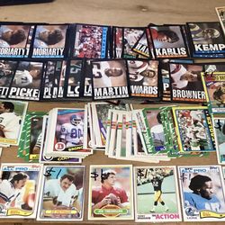Over 500 NFL Football cards from 1980s Bradshaw,sims,largent,Theisman,and more