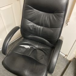 Leather Office/gaming Chair 