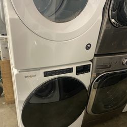 WHIRLPOOL NEWER WASHER AND DRYER SET WORKS AWESOME with WARRANTY ATTACHMENTS, DELIVERY AVAILABLE 