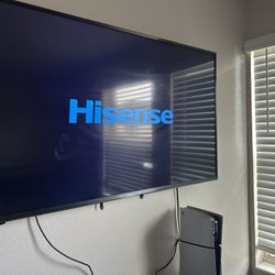 55” Hisense TV – Great for Gaming!
