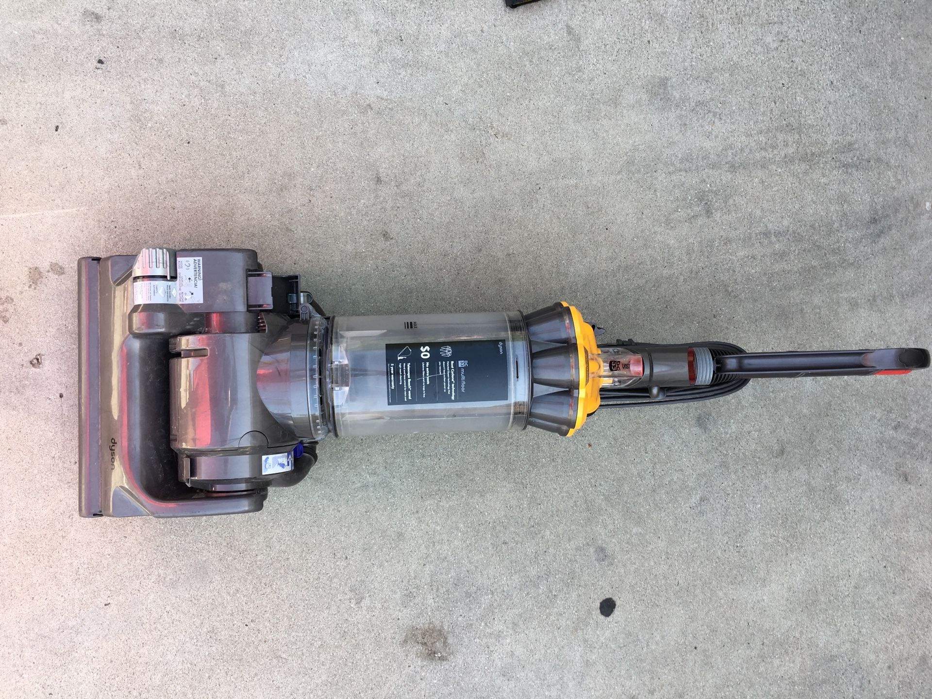 Dyson DC 33 Vacuum