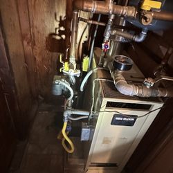 3 Year Old Hydronic Baseboard Weil McLain Boiler 