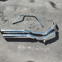 Stock Exhaust Pipes  2005 Suzuki C50 Motorcycle Bike Chrome Handle Bars