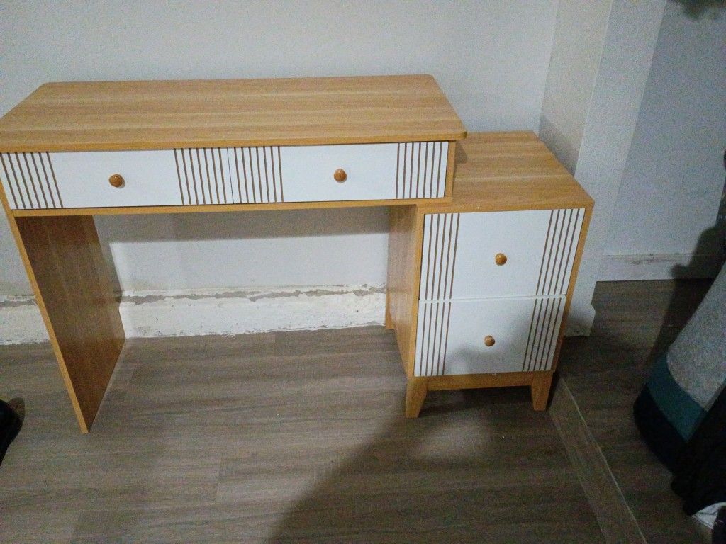 Desk /Vanity Table