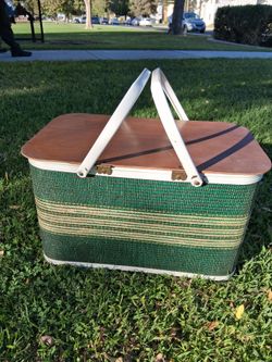 Vintage 1960's  MCM Redmon Woven Green and White Picnic Basket, with Wood Lid, and Dual Metal Handles. GREAT RARE FIND!...asking $45.00