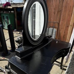 Black Glam Vanity w/ Oval Mirror - Great Condition