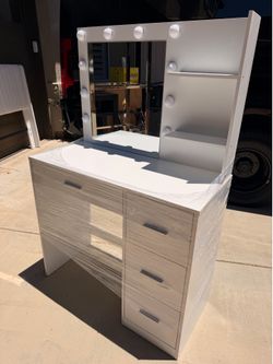 Hollywood Lighted Makeup Vanity Desk with Mirror & Storage – White (35.5”)