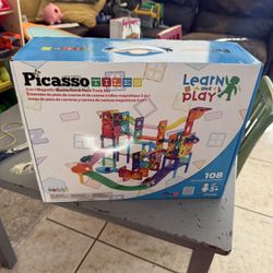 New Picasso Tile Race Track Set 