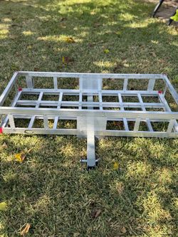 Cargo carrier