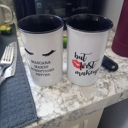 2 Makeup Brushes Containers 