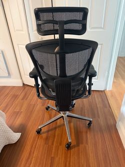 Home office chair / Workpro Quantum 9000