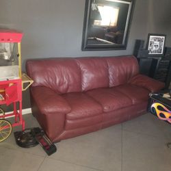 Leather Couch Well Taken Care Off