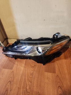2018,2024 toyota camry lh headlight
