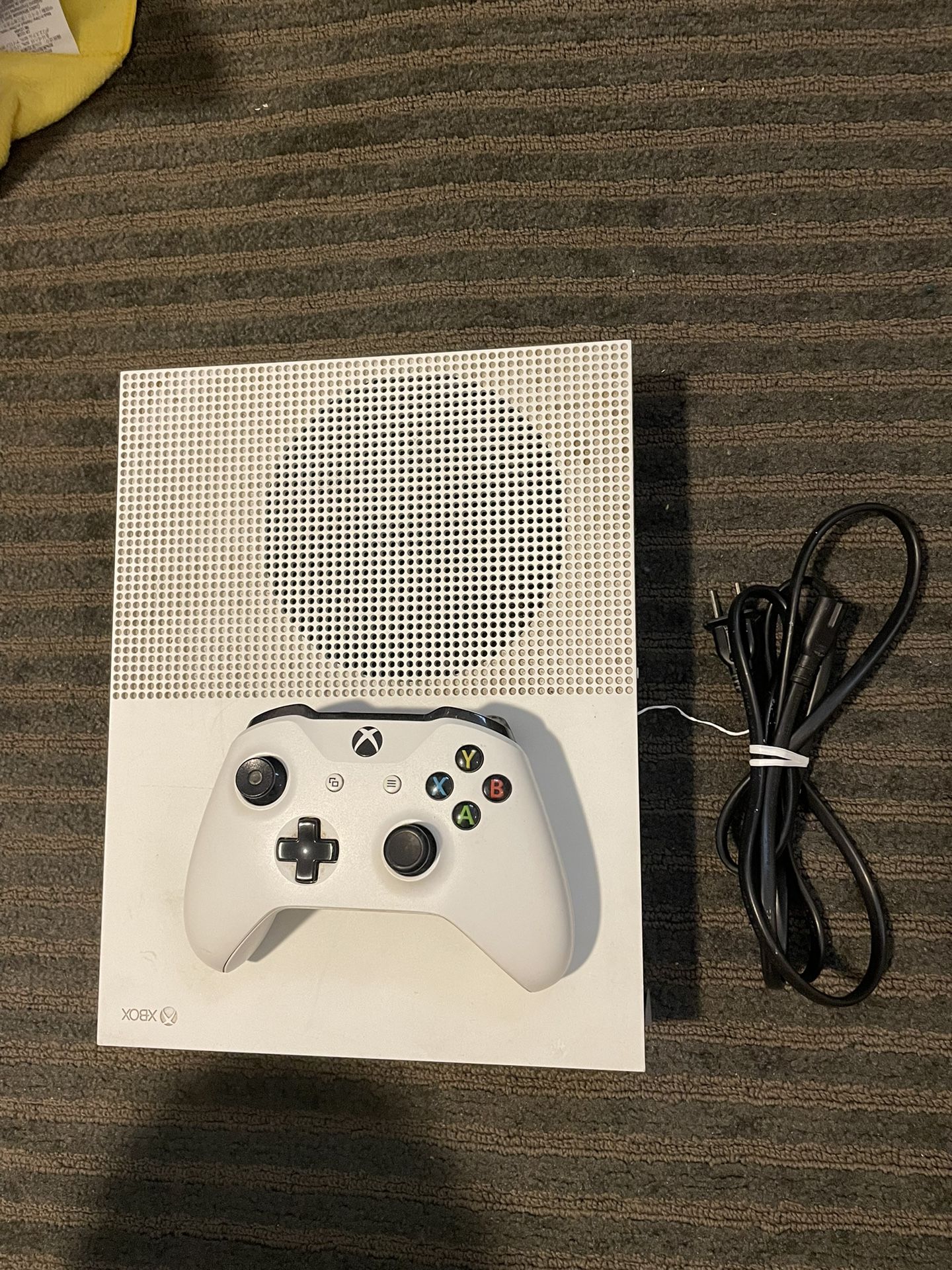 Xbox One S