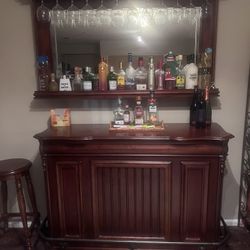 Bar & Stools