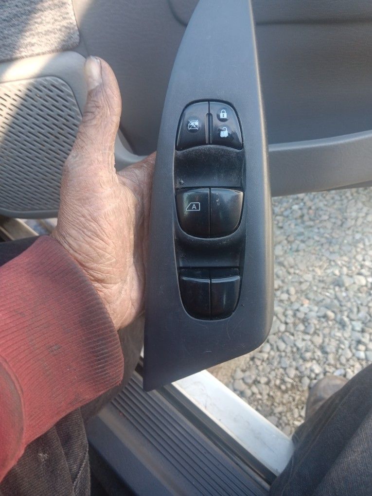 Nissan centra door switch master door switch