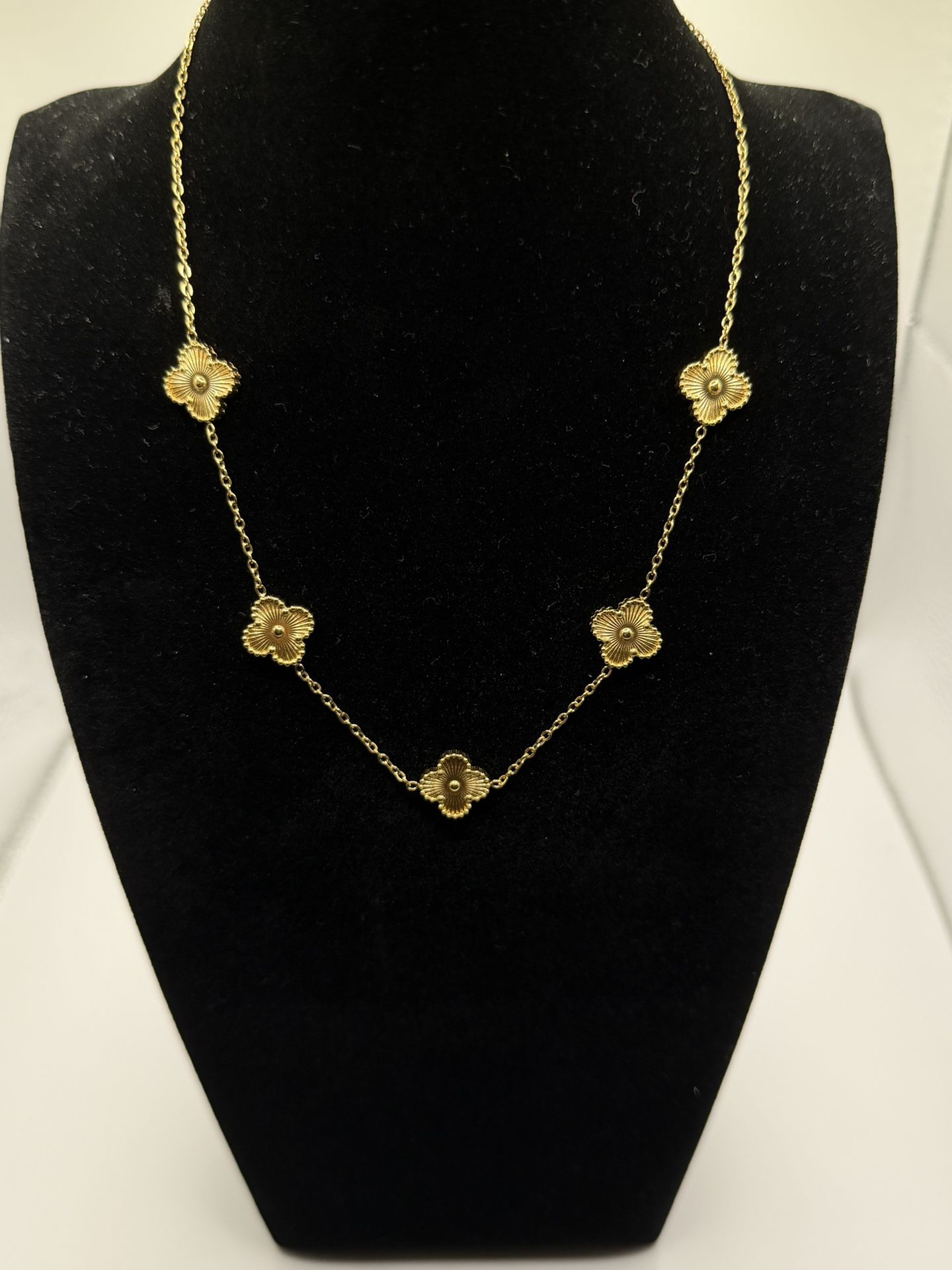 18kGold Plated Clover Necklace And Bracelet Set