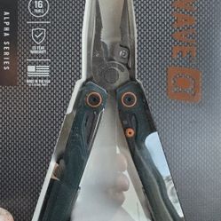 Leatherman Wave Alpha-GREEN /ORANGE ACCENTS-New In Box 