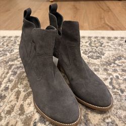 Blondo Waterproof Women’s Wedge Boot