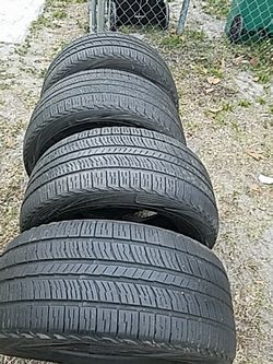 4tires 275 55 17 kumo good condiction