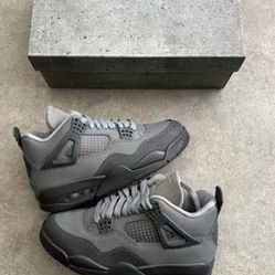 Nike Air Jordan 4 Retro SE 'Wet Cement' sneakers. 