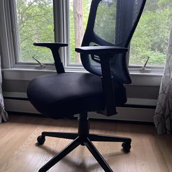 Adjustable Desk Chair - Like New