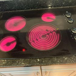 GE Electric Cooktop 