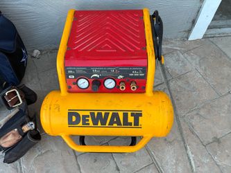 Compressor dewalt