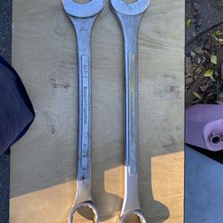 TWO WRENCH WRENCHES 1 7/8 2” Combination Truck Trailer Tool