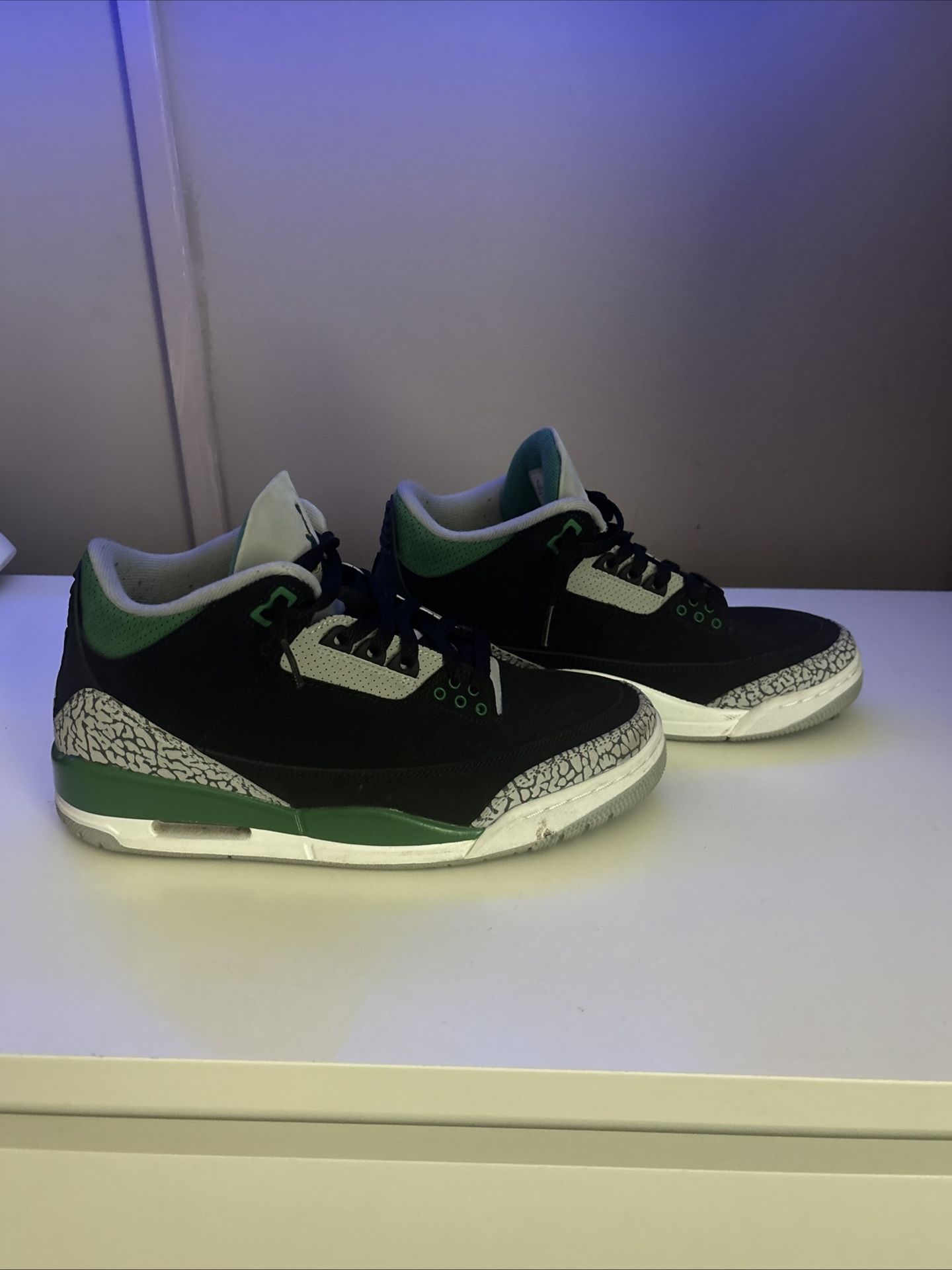 8.5 Men's Air Jordan 3 Retro - Black/ Pine Green - Silver - White